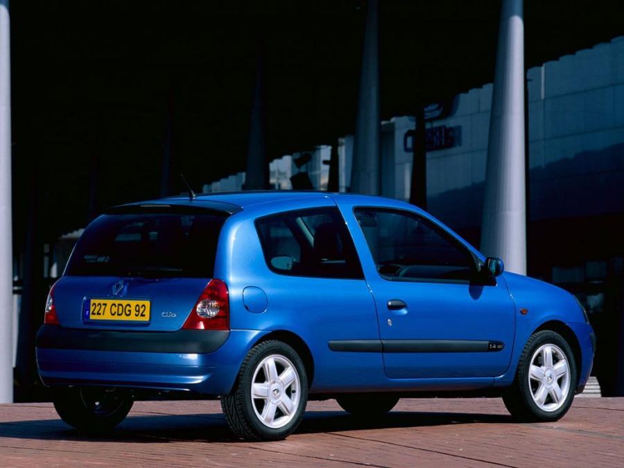  Renault Clio 3-Door 2001 года  (фото 46 из 58)